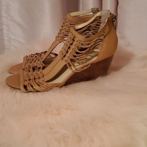 Enzo Angiolini wedges